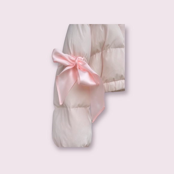 Selkie - ‘The Castle Pink Marshmallow Puffer’ - Picture 4 of 6